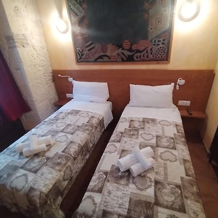 Palazzo Fulgher Cagliari Eksteriør billede