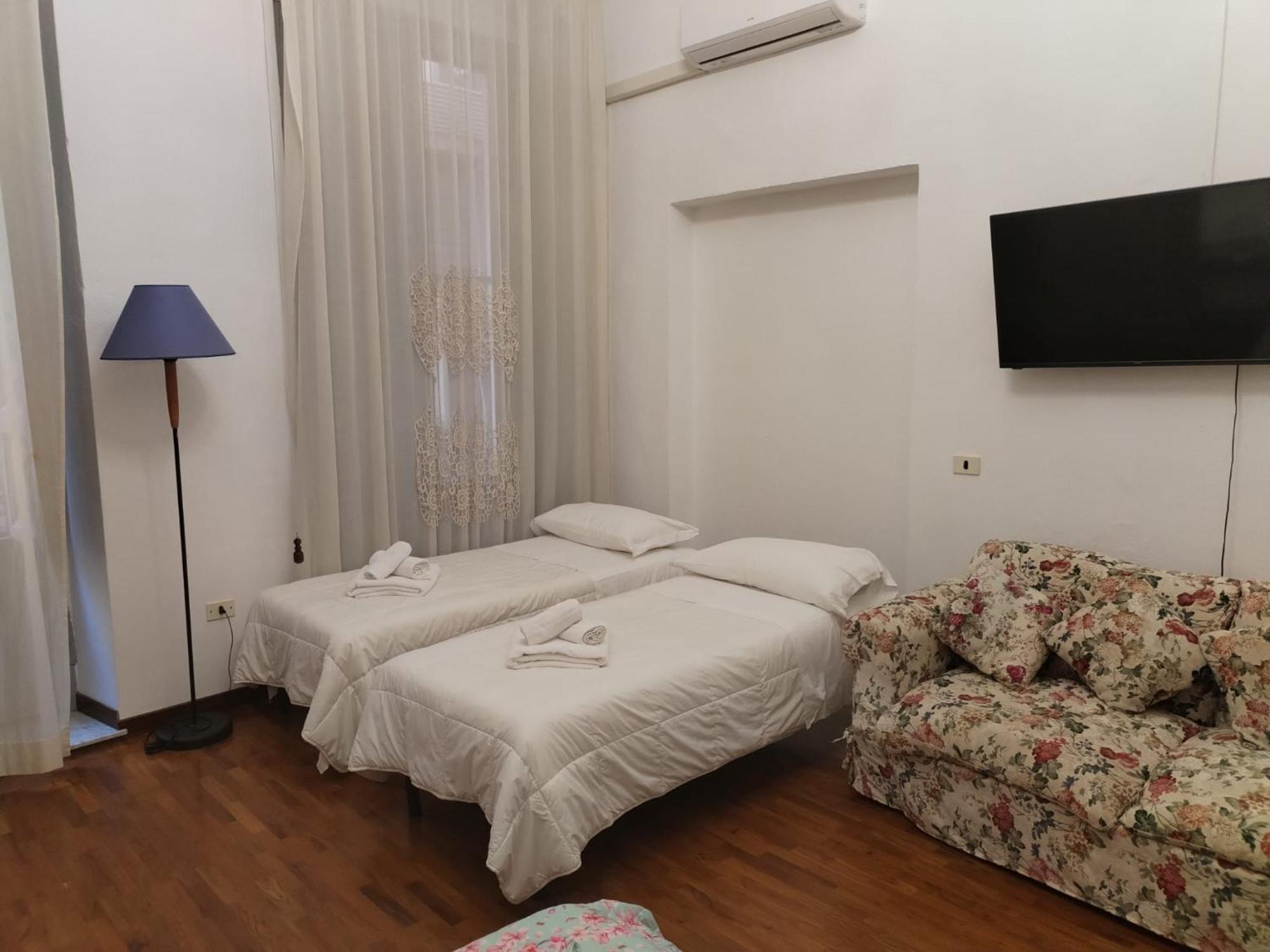 Palazzo Fulgher Cagliari Eksteriør billede