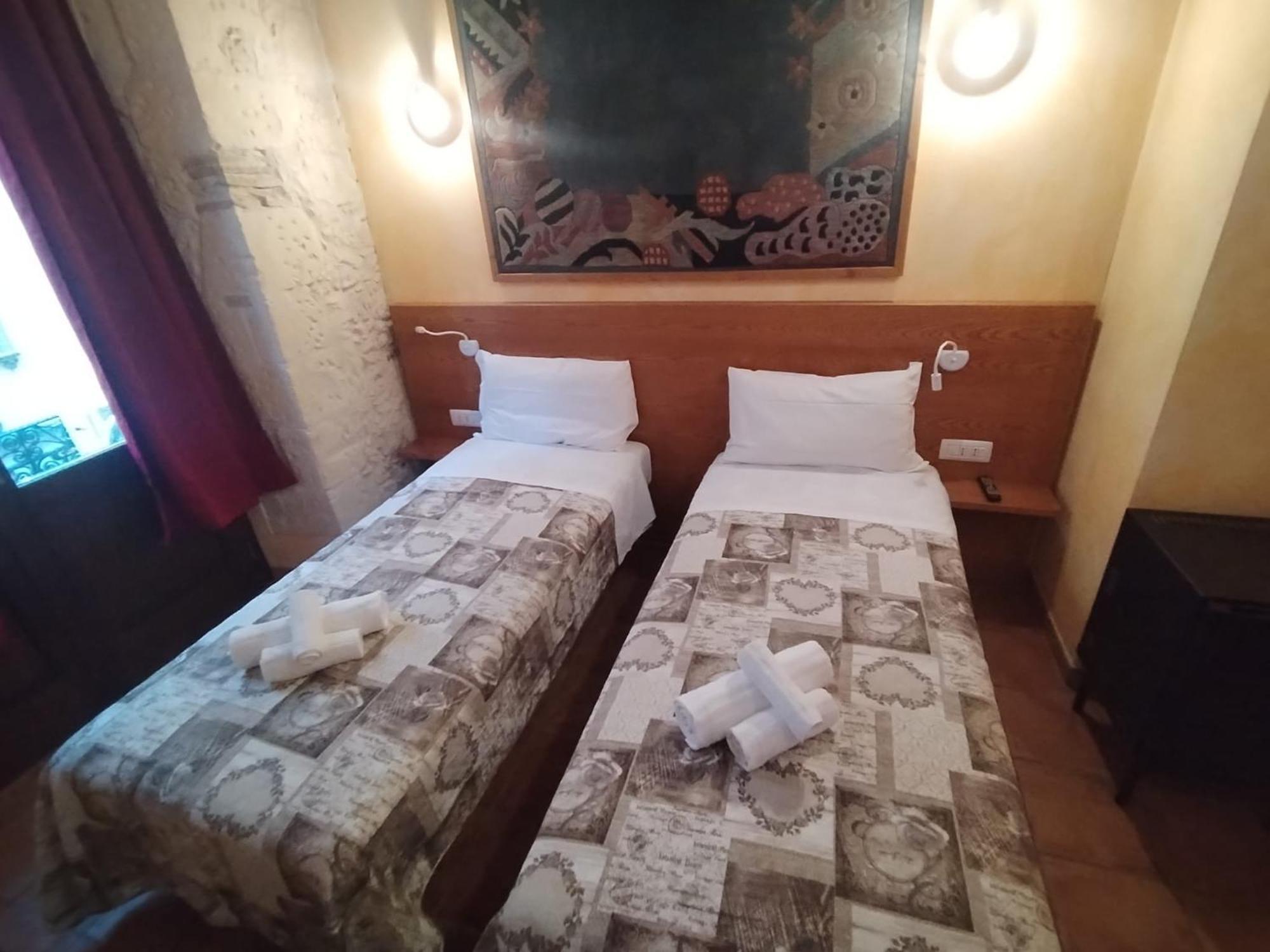 Palazzo Fulgher Cagliari Eksteriør billede
